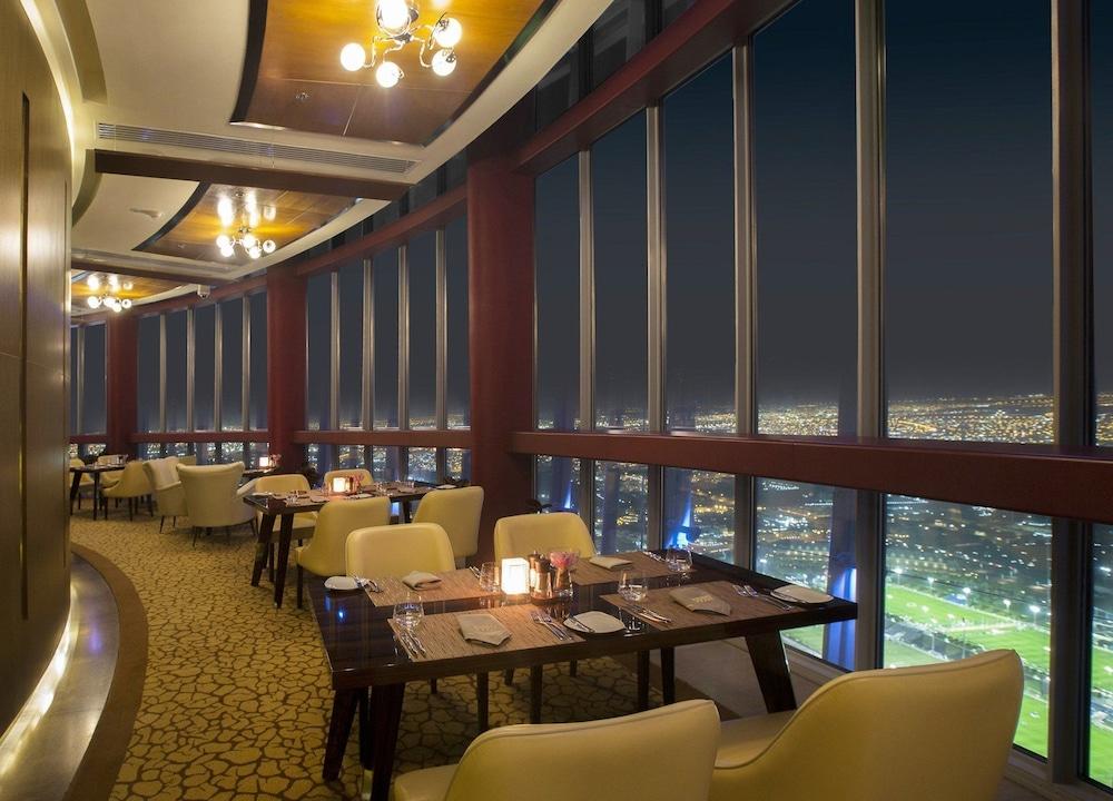 Отель The Torch Doha Al Rayyan Экстерьер фото